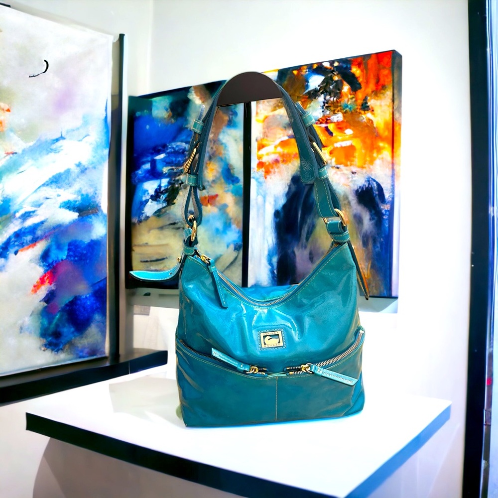 ❤️Pre-loved❤️pre-owned Authentic Dooney Bourke⭐️⭐️Do you in blue⭐️⭐️bag